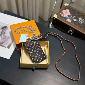 Louis Vuitton LV letter chain zipper coin key bag-4061  